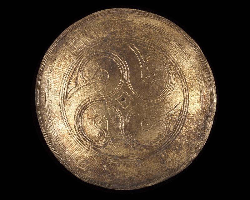 Disc, convex