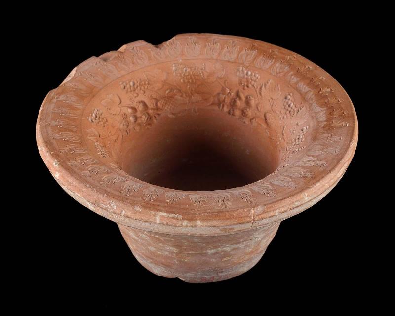 Mold for the base of a vase