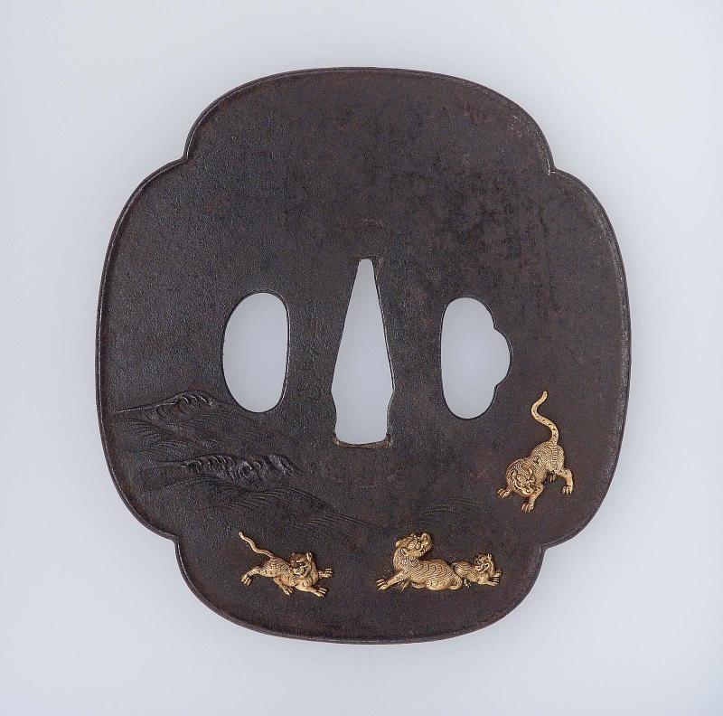 Tsuba with design of tigers