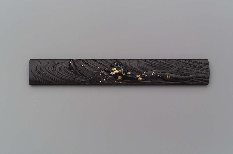 Kozuka with design of fish, waves and rock
