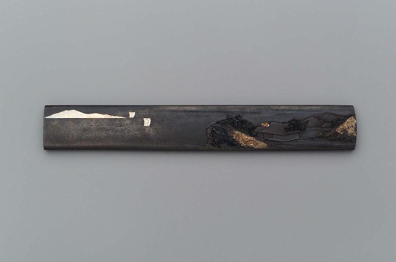 Kozuka with design of seascape with sailboats and buildings