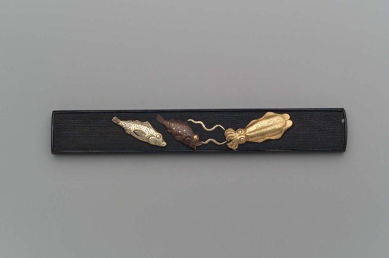 Kozuka with design of cuttlefish and  other fish