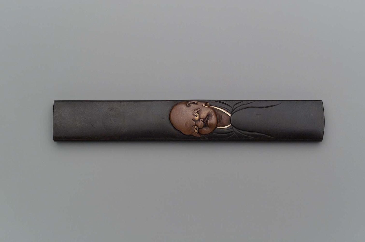 Kozuka with design of Daruma