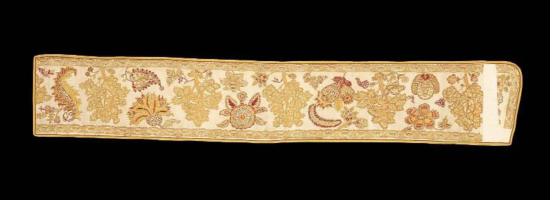Valance, part of a set of 13 pieces