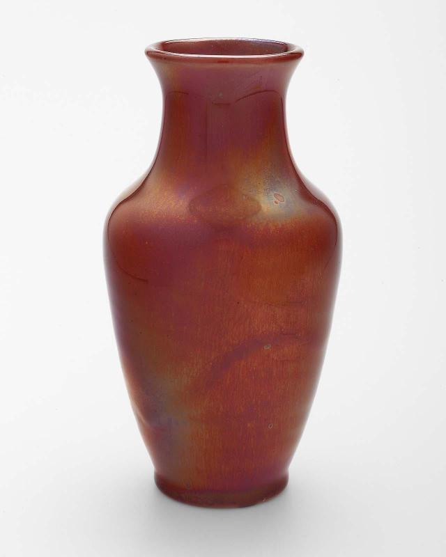 Vase (one of the "Twin Stars of Chelsea")