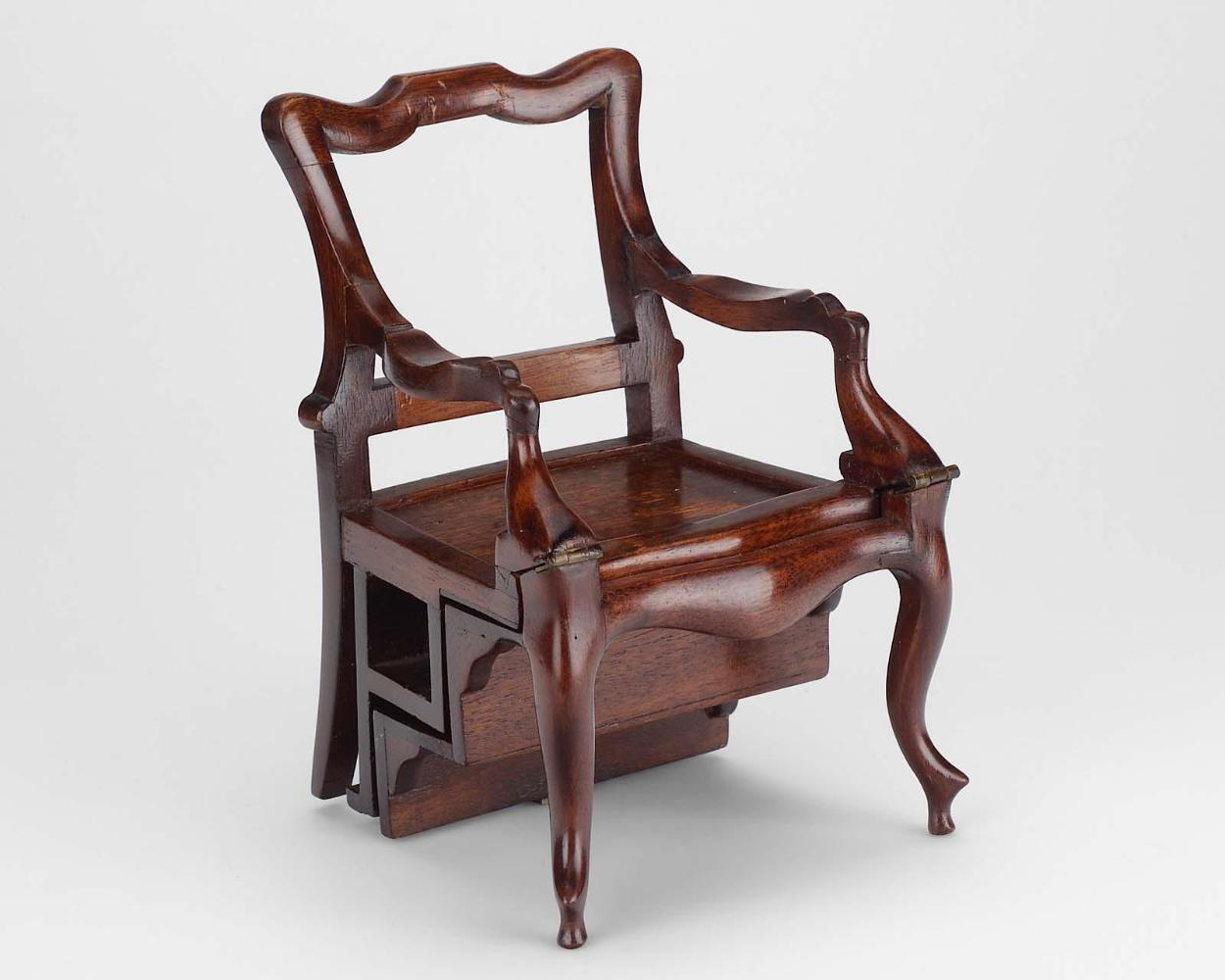 Patent model for library step-chair