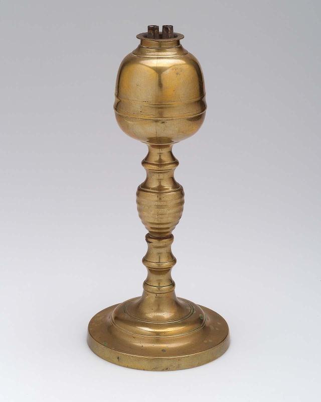 Oil lamp