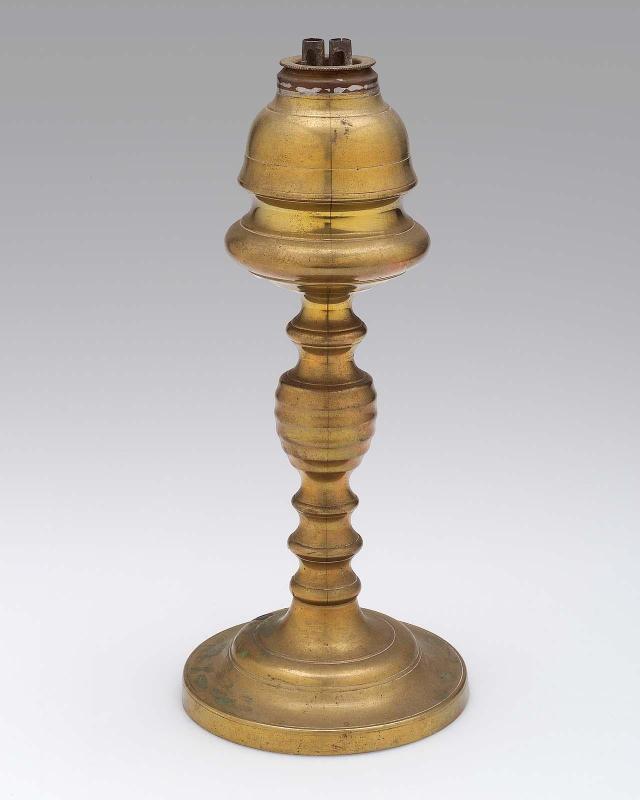 Oil lamp