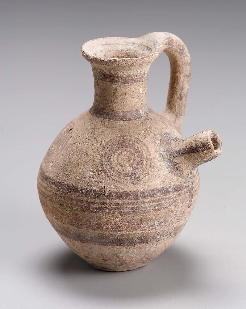 Jug with spout