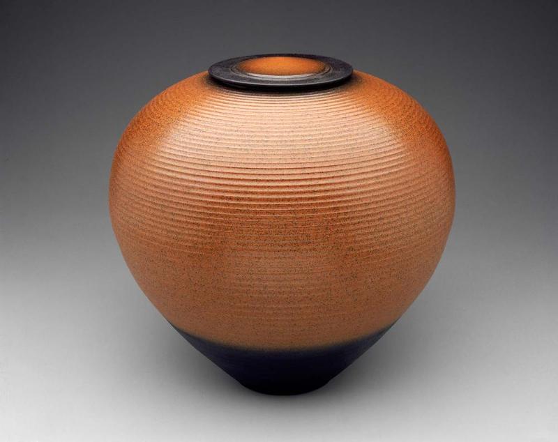 Storage jar with lid