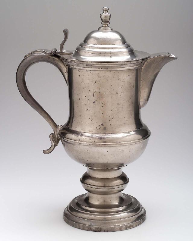 Flagon with spout
