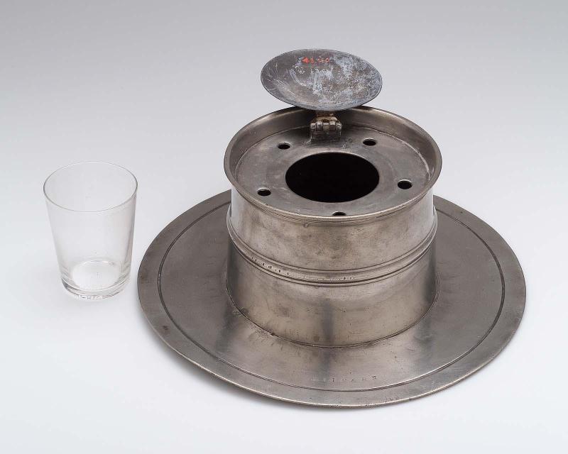 Inkwell with glass container
