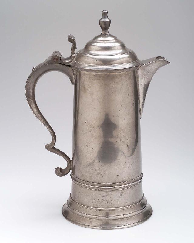 Flagon with spout