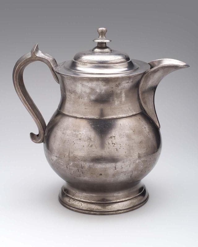 Water pitcher