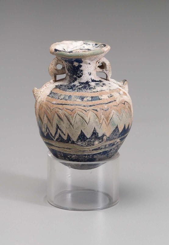 Oil flask (aryballos)