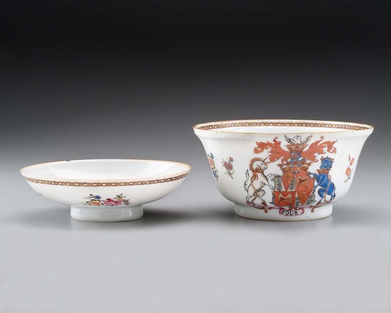 Sugar bowl with cover