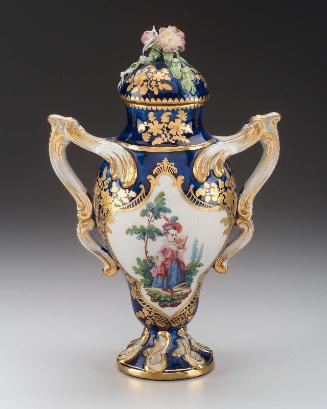 Covered vase