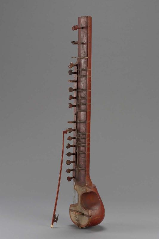 Fiddle (esraj) and bow