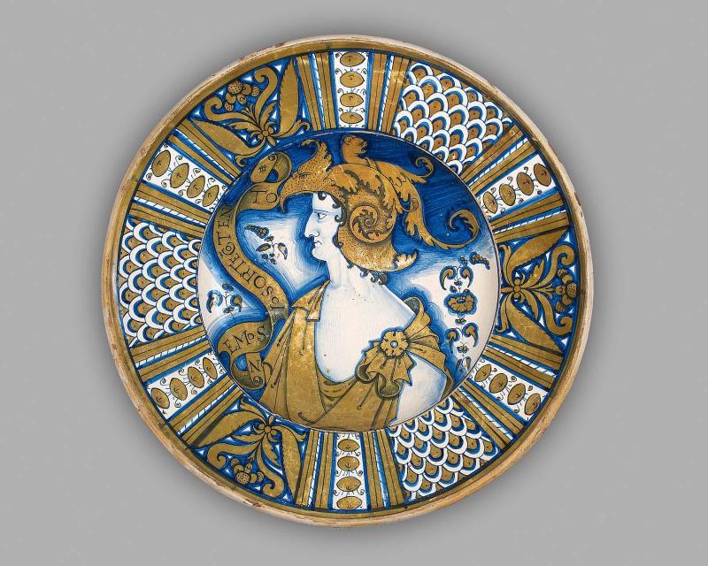 Plate with profile of an emperor