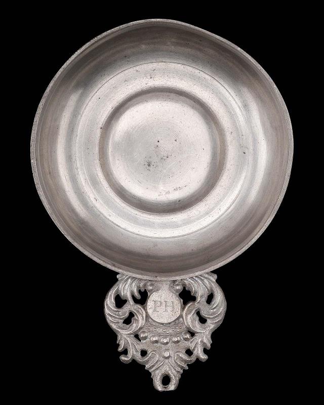 Porringer, crown handle