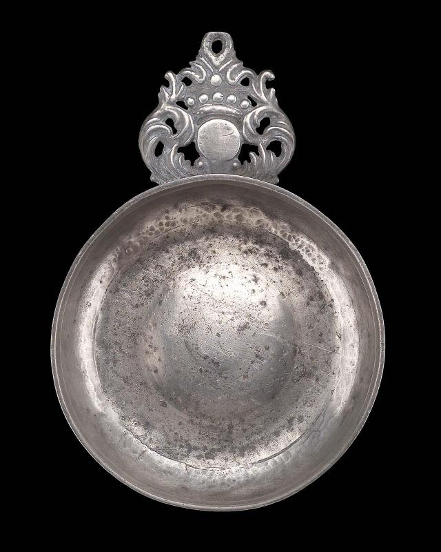 Porringer, crown handle