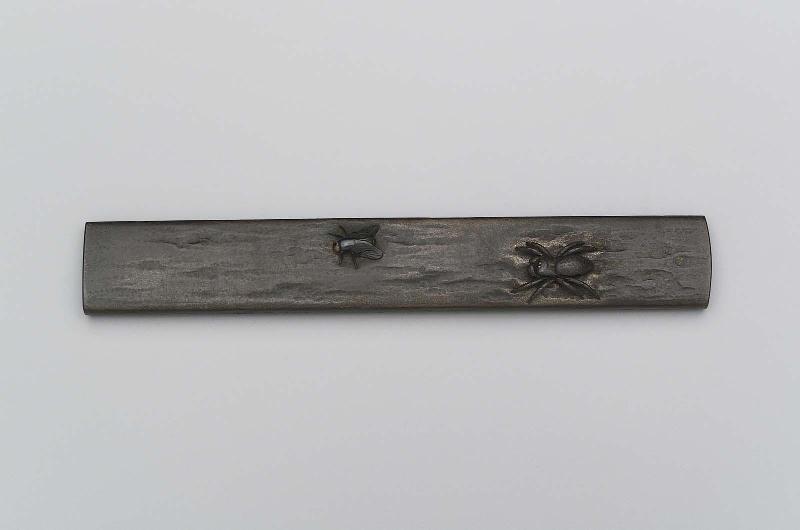 Kozuka with design of spider and cicada