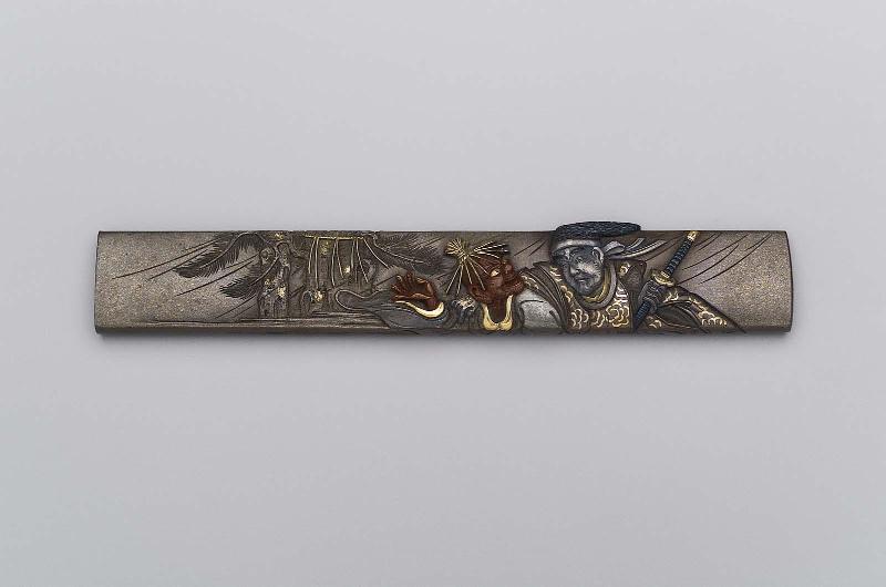 Kozuka with design of Tadamori seizing the oil-thief