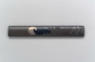 Kozuka with design of crows on a branch silhouetted by the moon