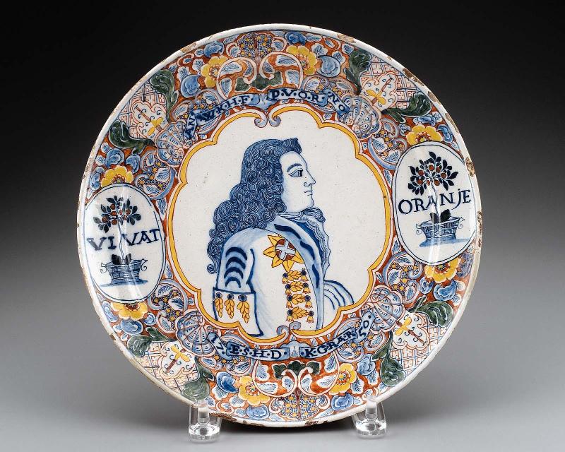 Plate with portrait of Prince William V of Orange