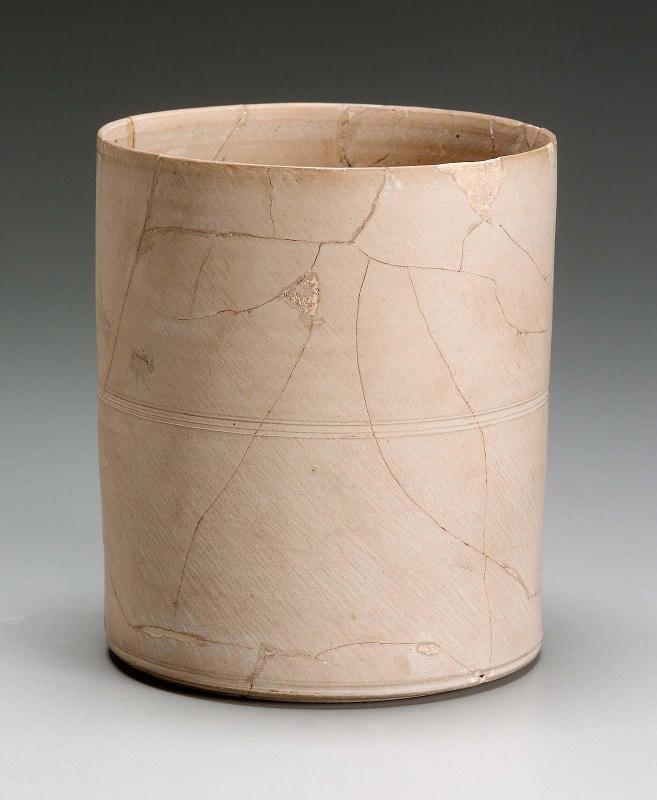 Cup of cylindrical shape