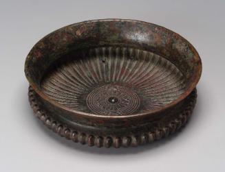 Fluted bronze dish