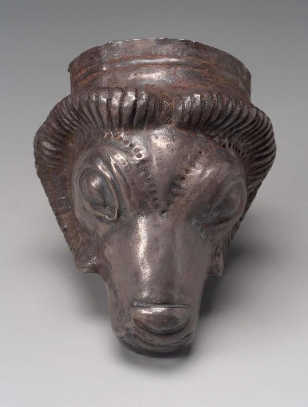 Ram's head rhyton