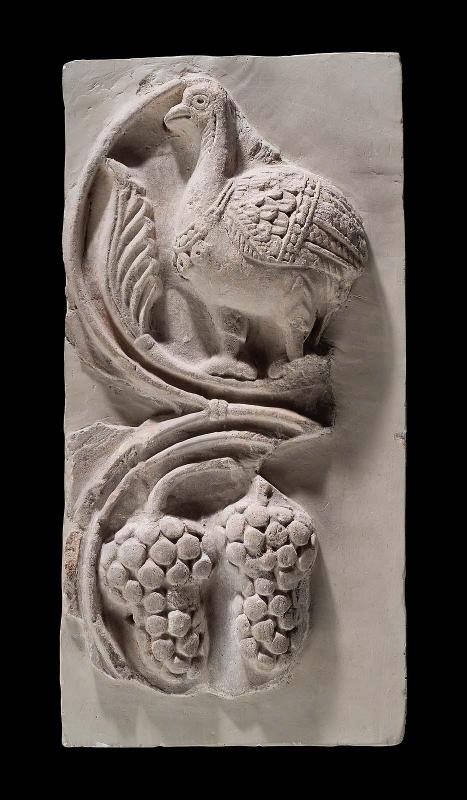 Plaque with a bird and grapes