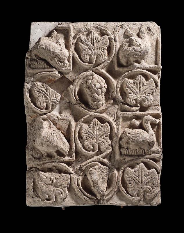 Plaque relief with a decorative motif