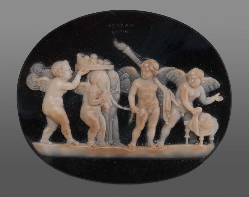Cameo with the wedding of Cupid and Psyche, or an initiation rite