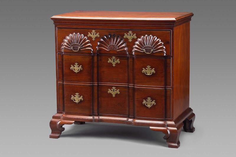 Chest of drawers