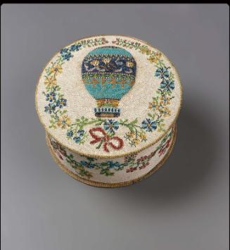 Round box and lid