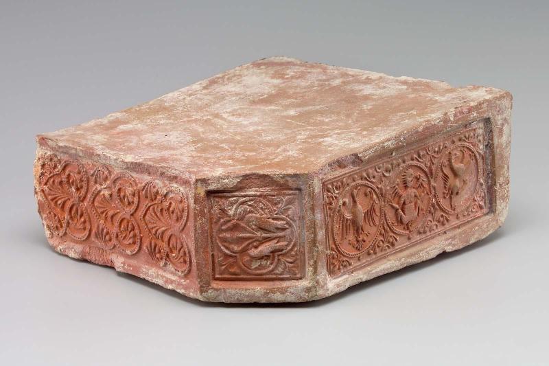 Red brick tile