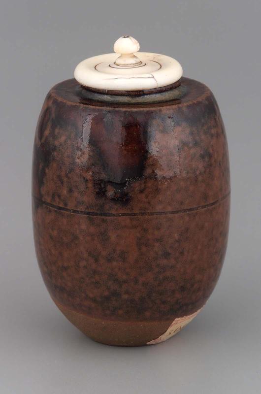 Lid