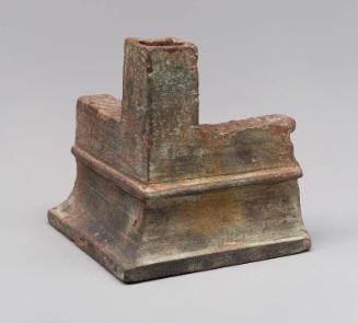Corner molding