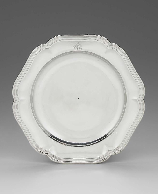 Dinner plate