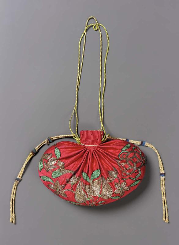 Purse for man's court belt (shou)