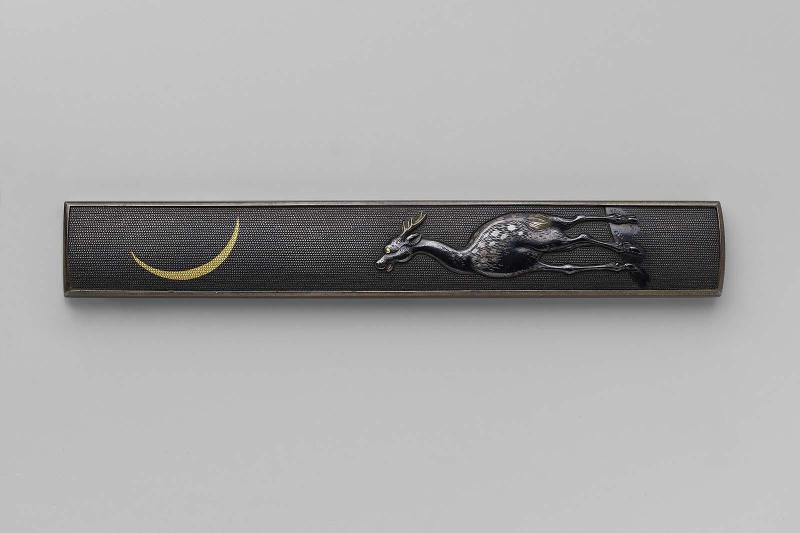 Kozuka with design of deer and moon
