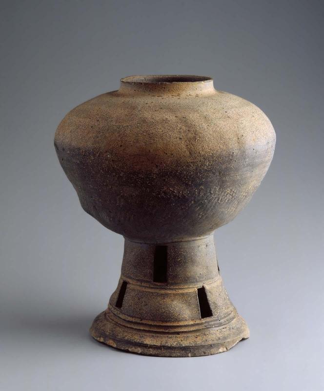 Mounted jar