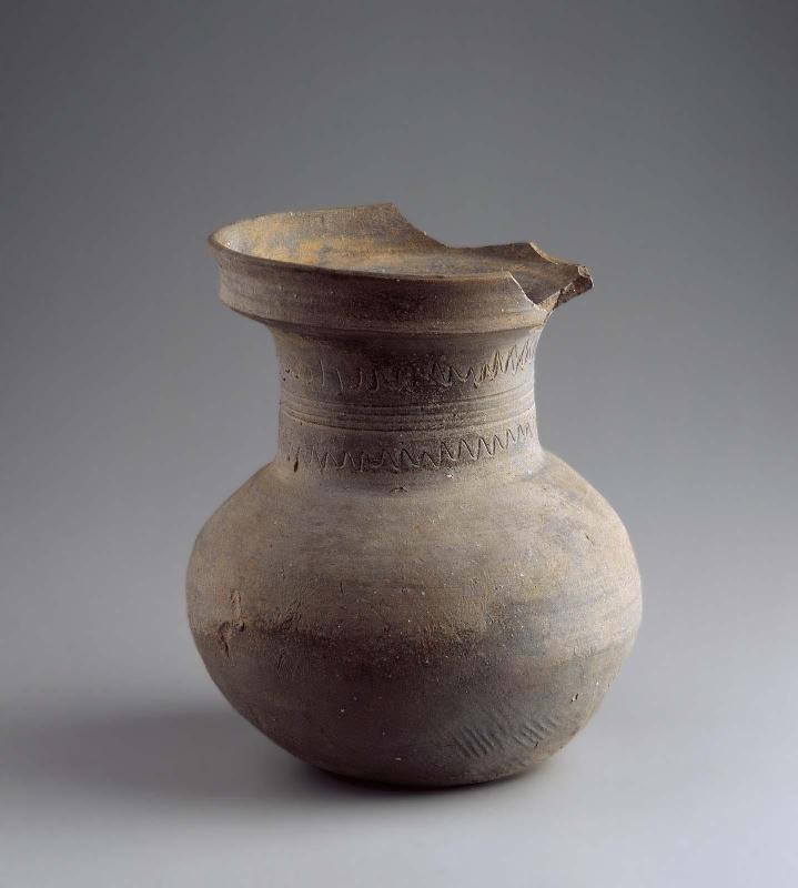 Long-necked jar