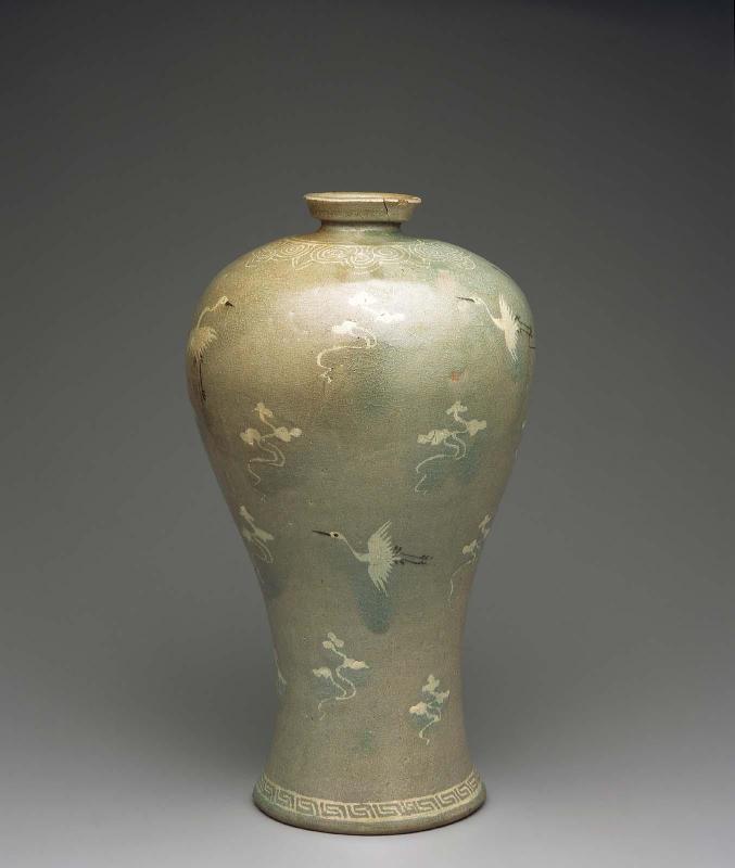 Plum Bottle (Maebyeong)