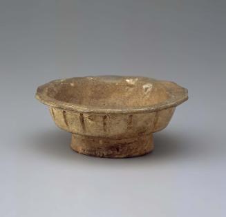 Flower-shaped Dish
