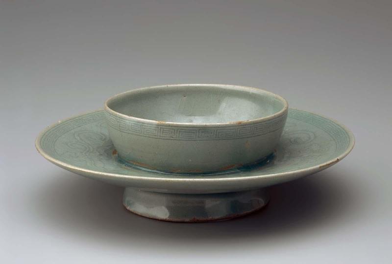 Cup stand