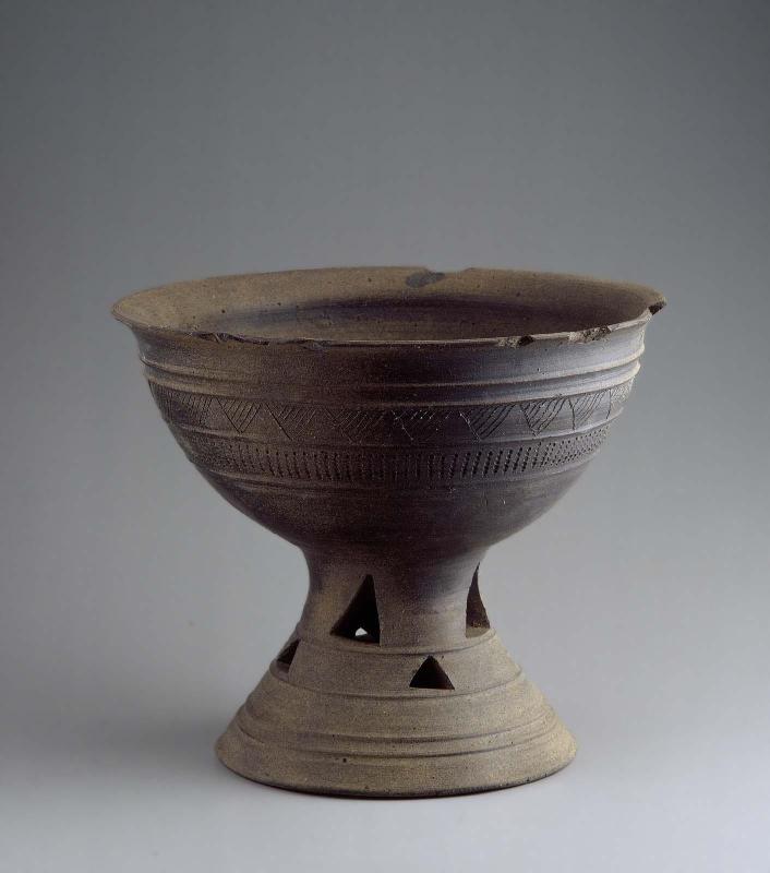 Pedestal Bowl
