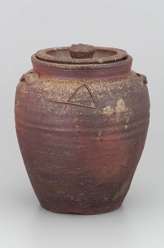 Handled water jar (mizusashi) of the seed jar (tanetsubo) type